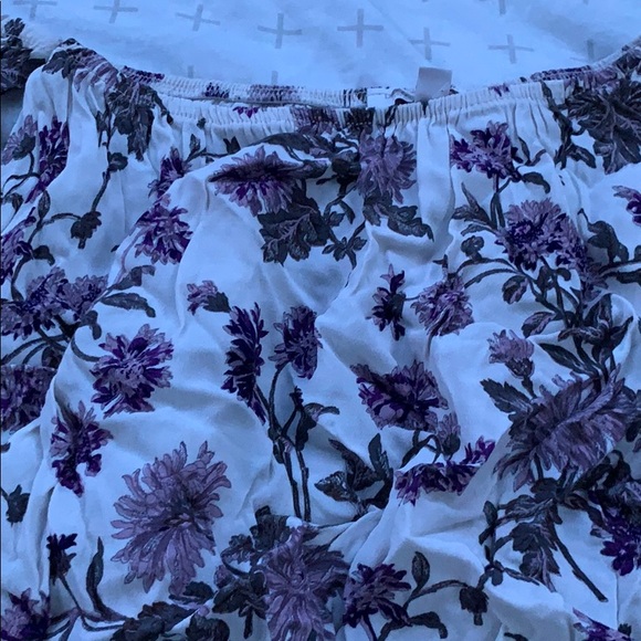 Off the shoulder crop top - Picture 2 of 5